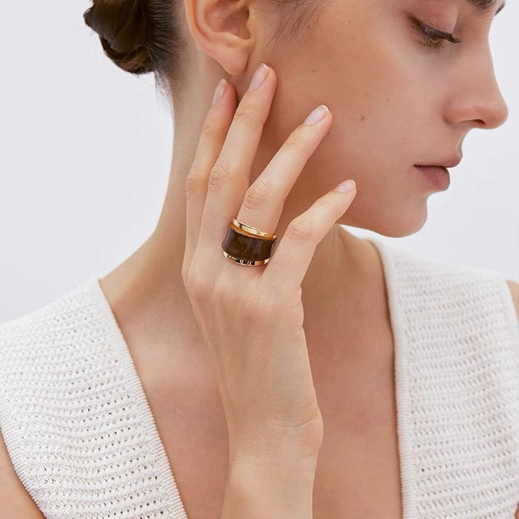 Gold dripping contrast stitching adjustable ring