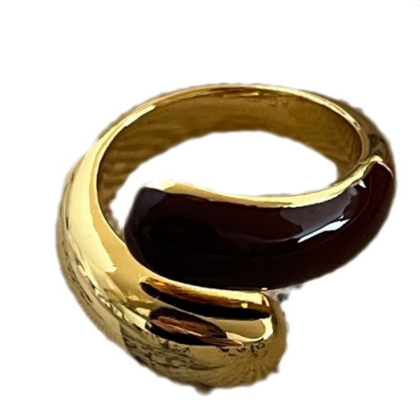 Gold dripping contrast stitching adjustable ring