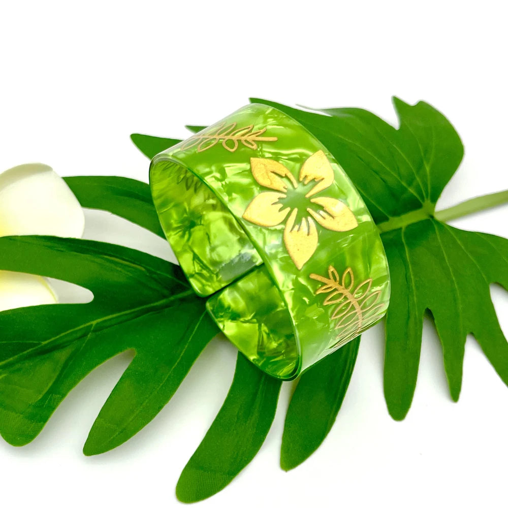 Polynesian Pacific Tropical Islanders Plumeria Flower Acrylic Cuff Bangles Bracelet For Women And Girls